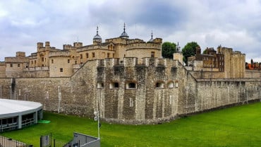 Tower of London and Crown Jewels Tickets